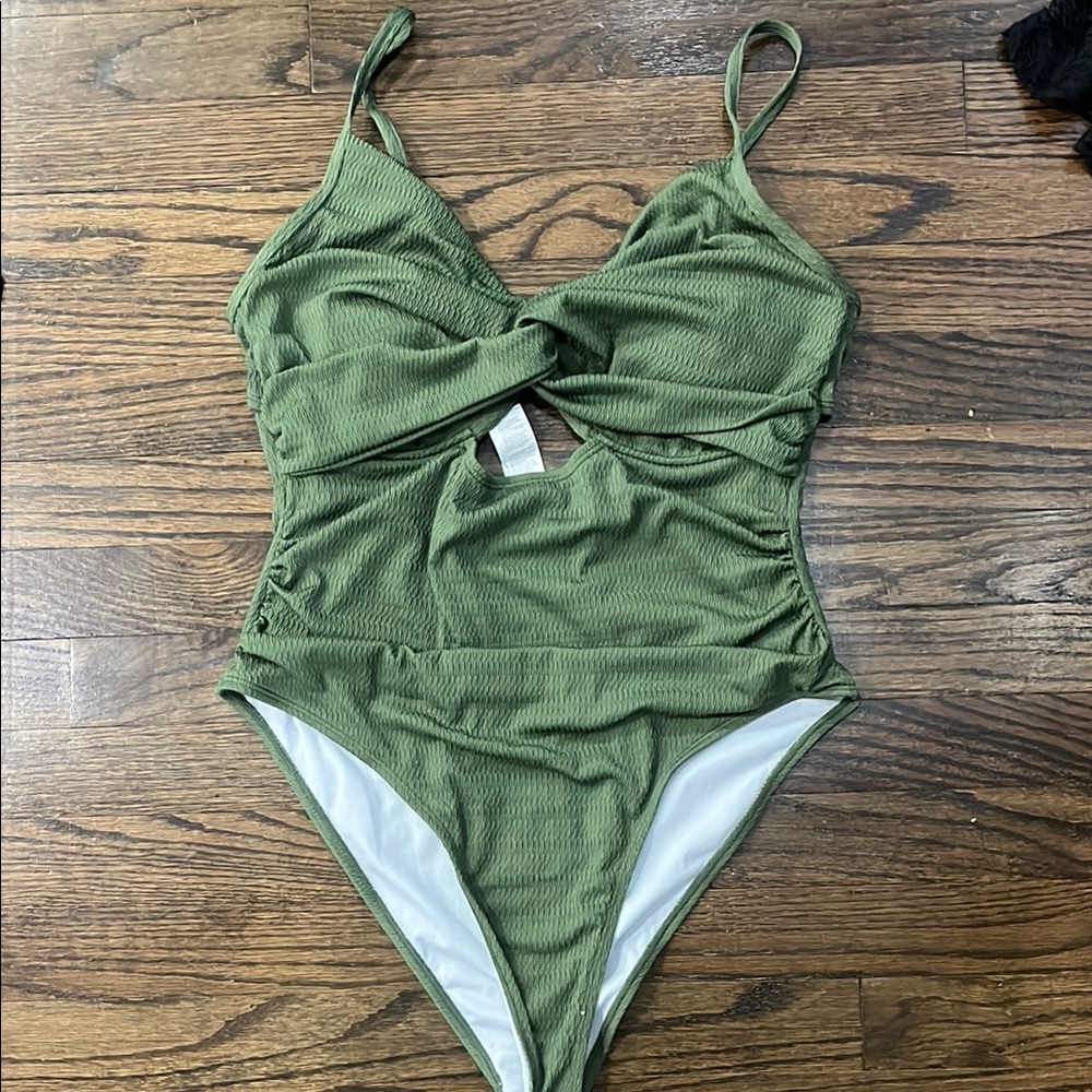 Cupshe Women’s Olive Green One Piece Swimsuit